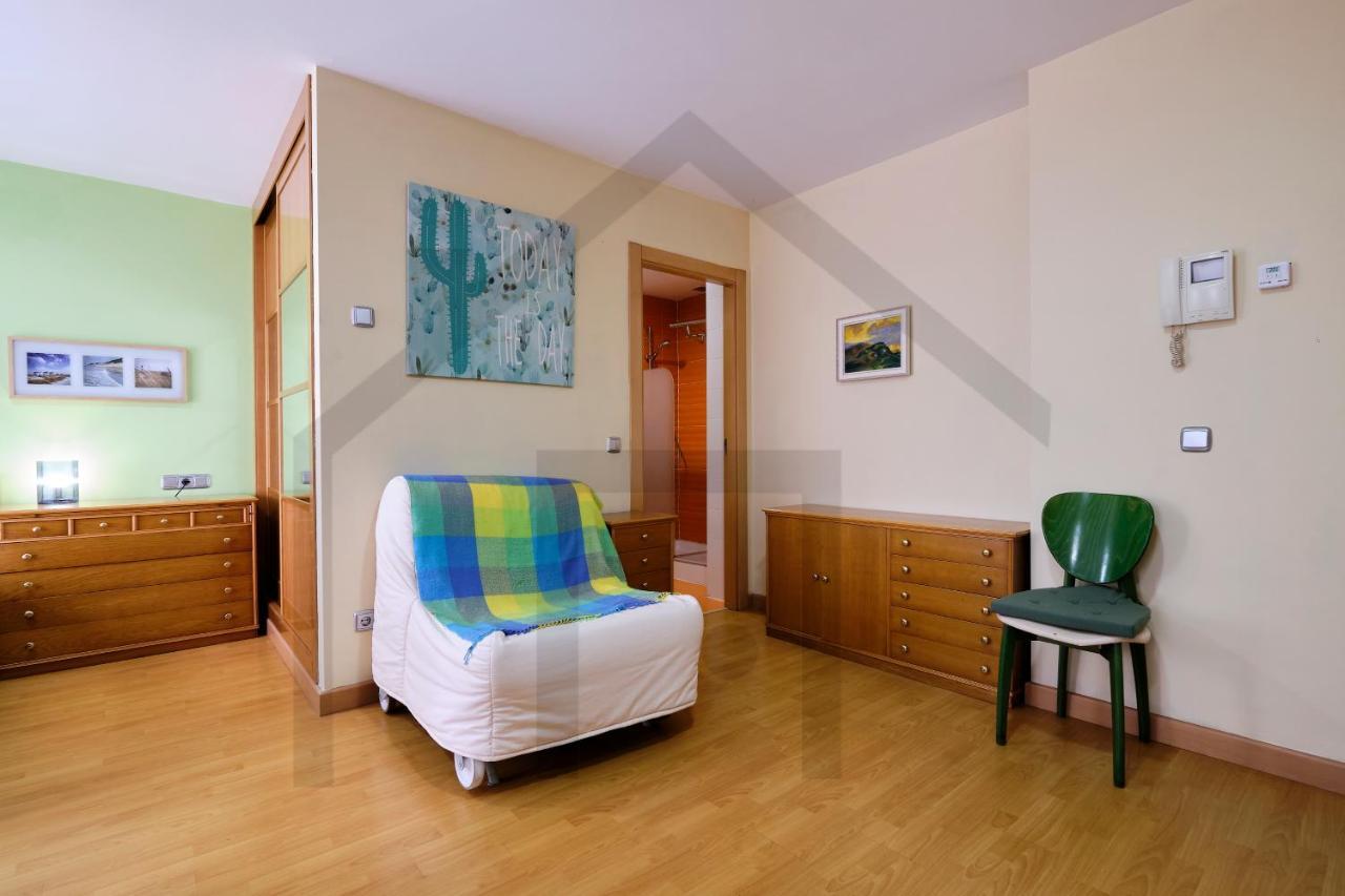Loft En Oviedo - Ideal Para 3 Personas 外观 照片