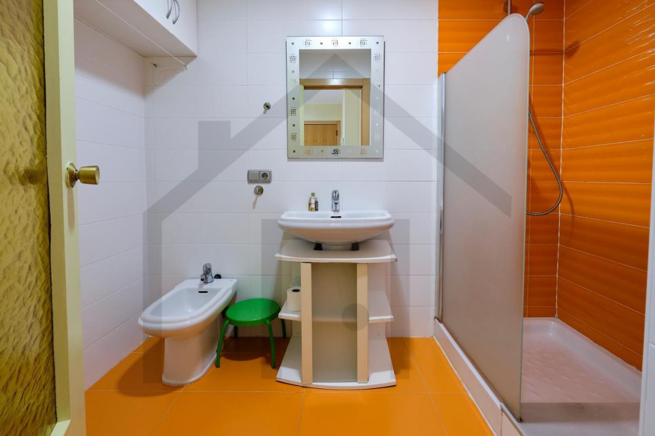 Loft En Oviedo - Ideal Para 3 Personas 外观 照片