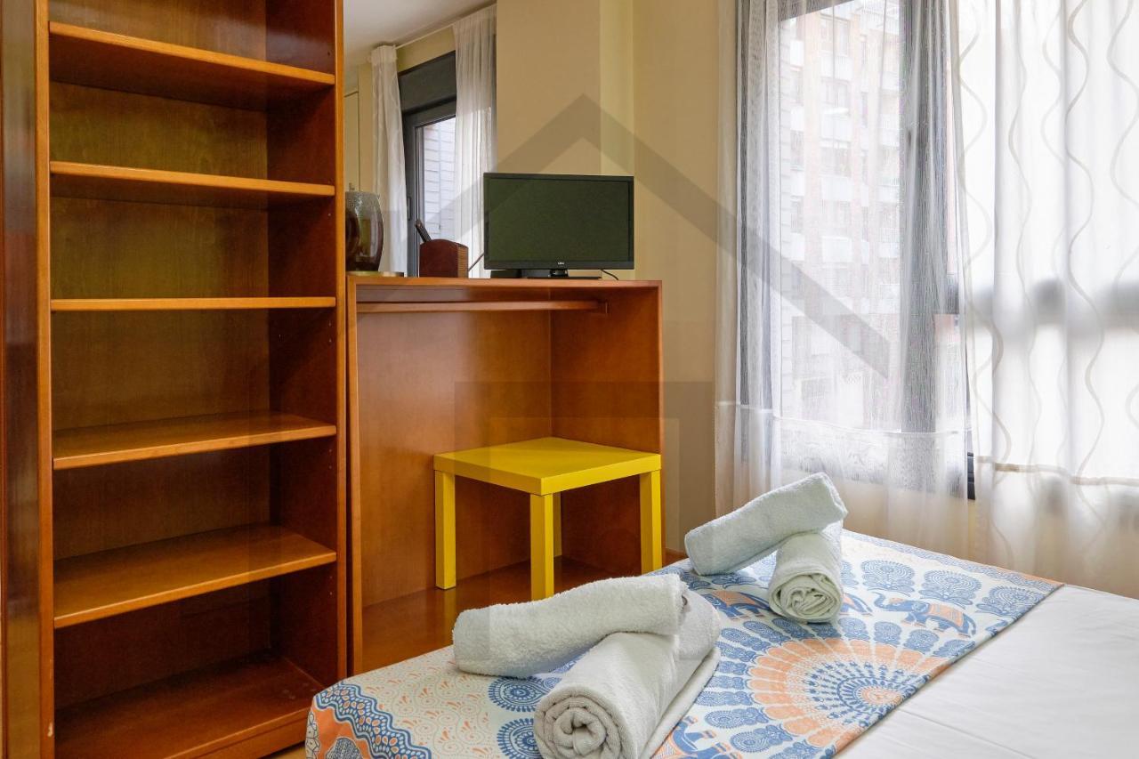 Loft En Oviedo - Ideal Para 3 Personas 外观 照片